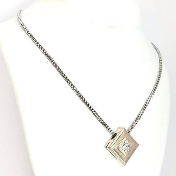 14K Diamond Pendant Necklace - Picture 12 of 13